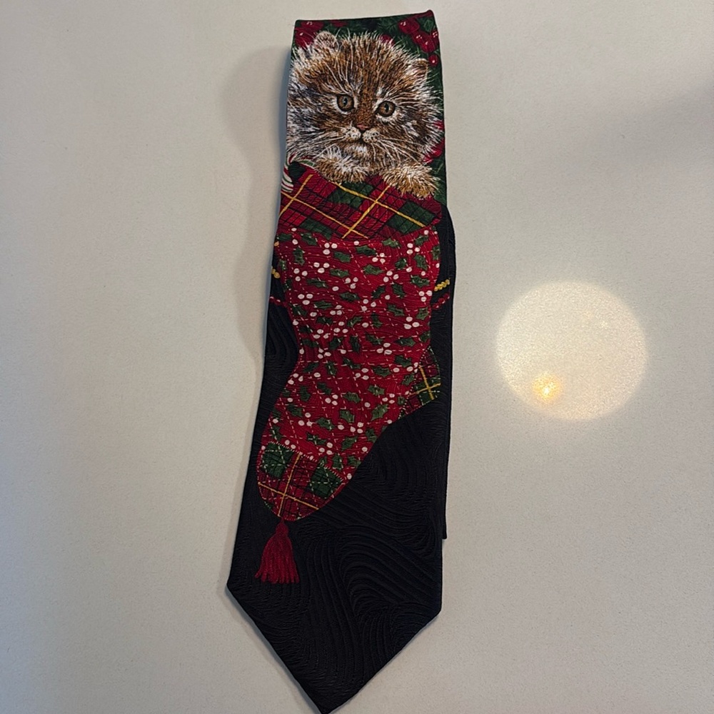 Vintage 100% silk tie with cat in a Christmas stocking design